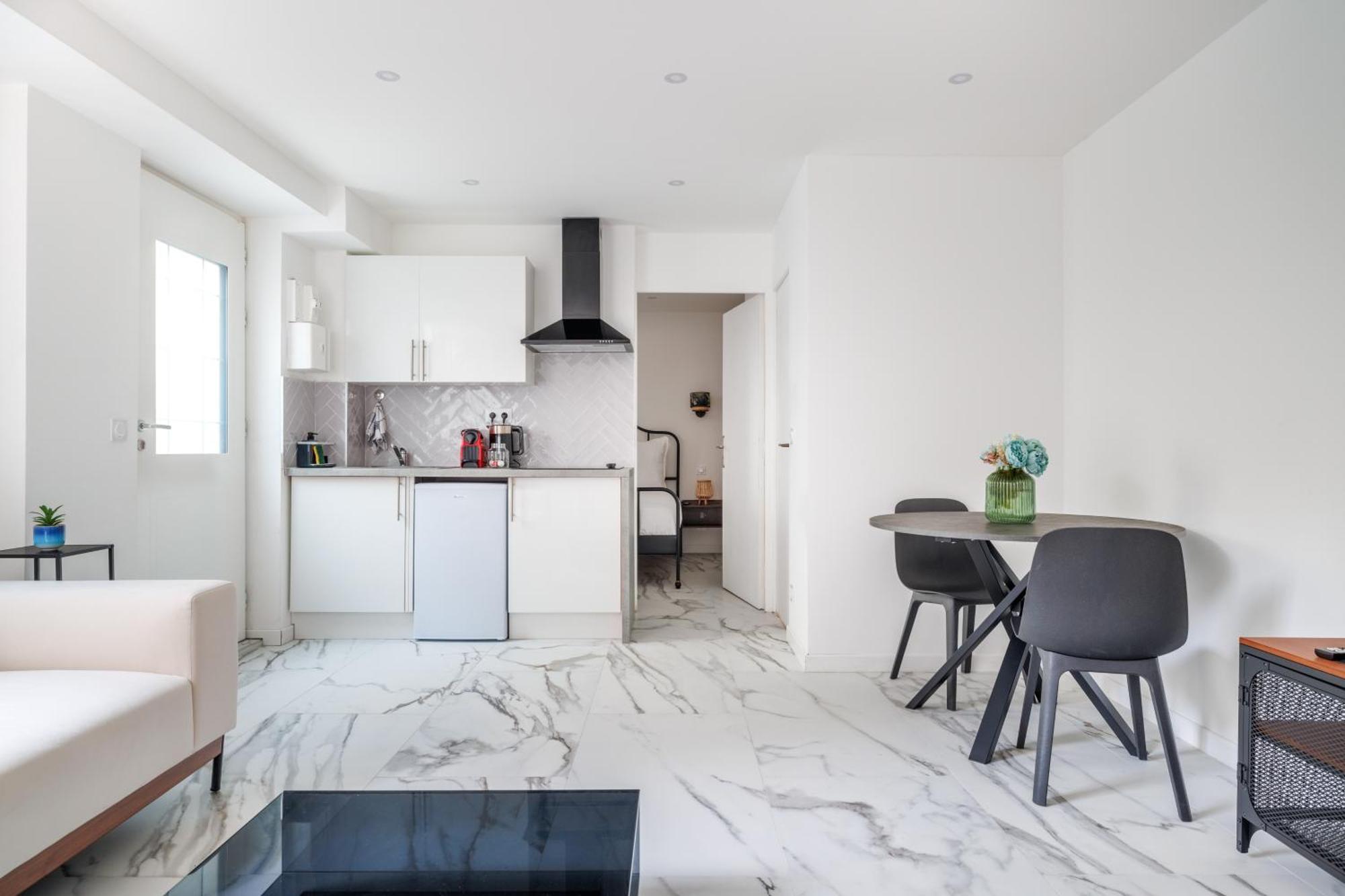 Spacious Flat For 4 People #1 Asnières 외부 사진